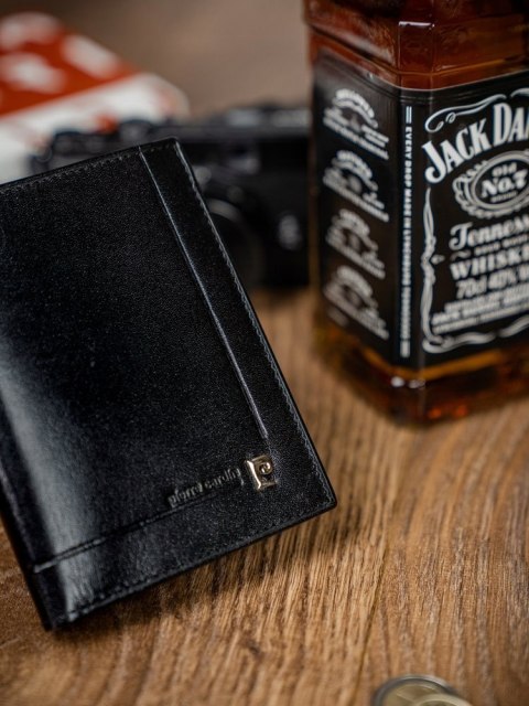  Pionowy, Zgrabny Portfel Męski Z Dobrej Jakości Skóry Naturalnej Pierre Cardin