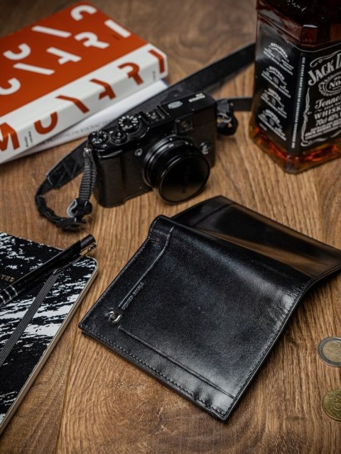  Pionowy, Zgrabny Portfel Męski Z Dobrej Jakości Skóry Naturalnej Pierre Cardin