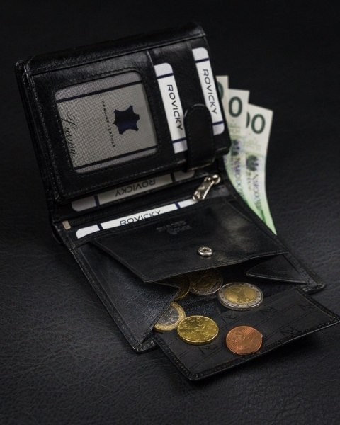  Funkcjonalny, Pionowy Portfel Męski Bez Zapięcia Ze Skóry Naturalnej