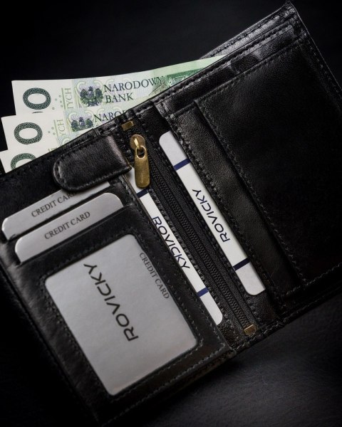  Bogato Wyposażony Portfel Męski Z Naturalnej Skóry Licowej
