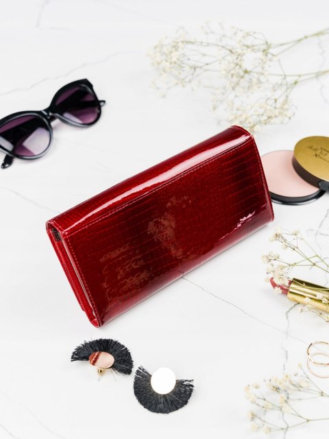  Skórzany, Lakierowany Portfel Damski Z Zewnętrzną Kieszonką Lorenti