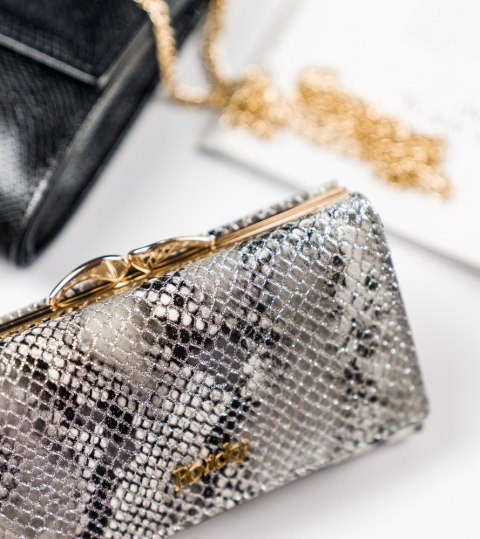  Lakierowany Portfel Damski Wysokiej Jakości Zdobiony Wężowym Wzorem 