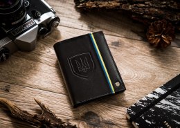 Skórzany portfel z godłem i barwami Ukrainy — Peterson