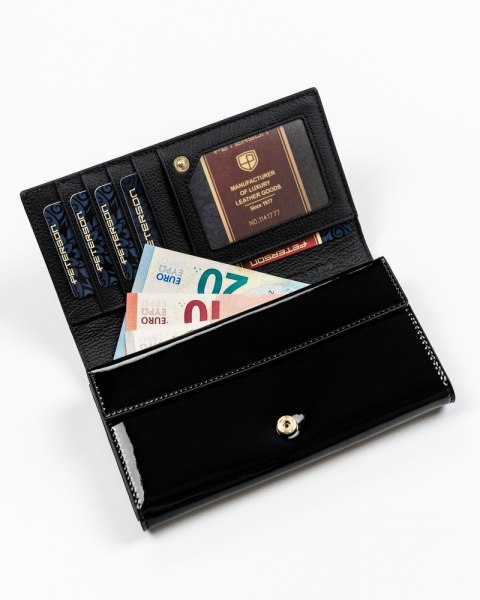 Czarny portfel damski skórzany z akcentem — Peterson