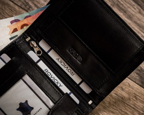 Klasyczny portfel męski na karty — Rovicky Lumarko!