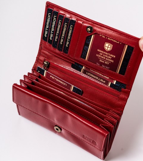 Skórzany portfel damski z zewnętrzną kieszenią — Peterson Lumarko!