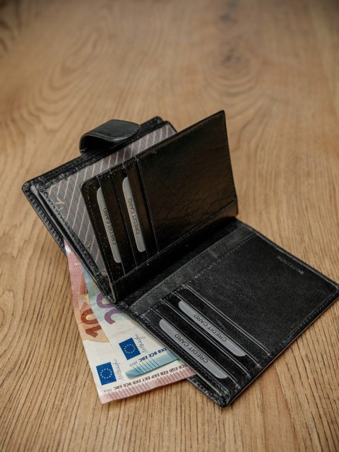 Elegancki portfel męski ze skóry naturalnej Lumarko!