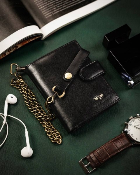 Portfel męski średnich rozmiarów ze skóry naturalnej z łańcuchem — Peterson Lumarko!