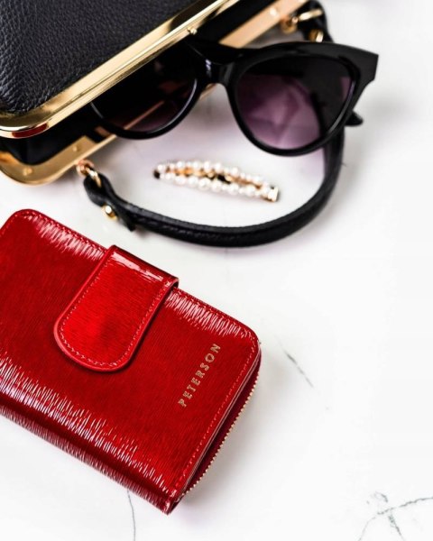 Skórzany portfel damski na zatrzask — Peterson Lumarko!