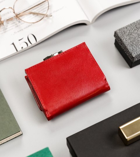 Mały, skórzany portfel damski z systemem RFID Protect — Peterson Lumarko!