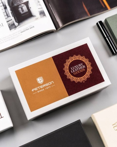 Portfel damski na zatrzask ze skóry naturalnej — Peterson Lumarko!