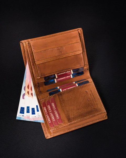 Portfel męski z cieniowanej skóry naturalnej — Peterson Lumarko!