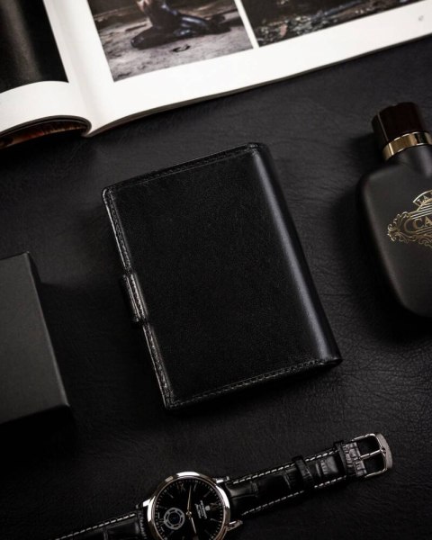 Skórzany, pionowy portfel męski zapinany na zatrzask - Rovicky Lumarko!