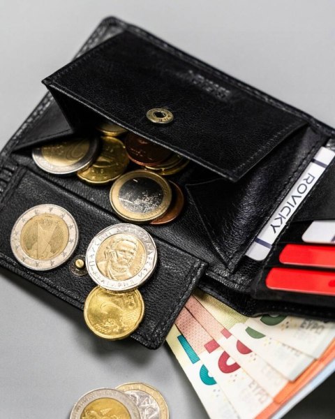 Zestaw prezentowy: skórzany portfel męski i brelok - Rovicky Lumarko!