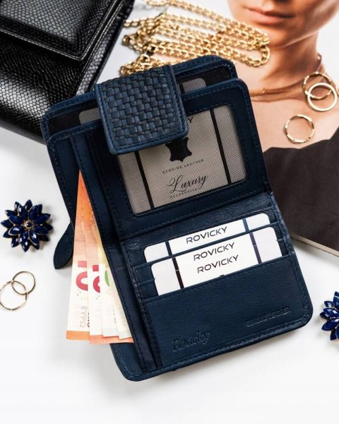 Skórzany portfel damski zamykany na zatrzask Lumarko!