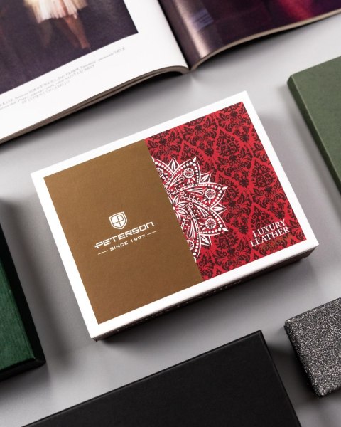 Skórzany portfel damski z systemem RFID — Peterson Lumarko!