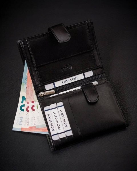 Rozbudowany portfel męski ze skóry naturalnej z systemem RFID Lumarko!