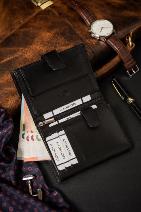 Rozbudowany portfel męski ze skóry naturalnej z systemem RFID Lumarko!