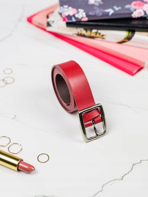 Skórzany pasek damski z klasyczną sprzączką w srebrnym kolorze Lumarko!