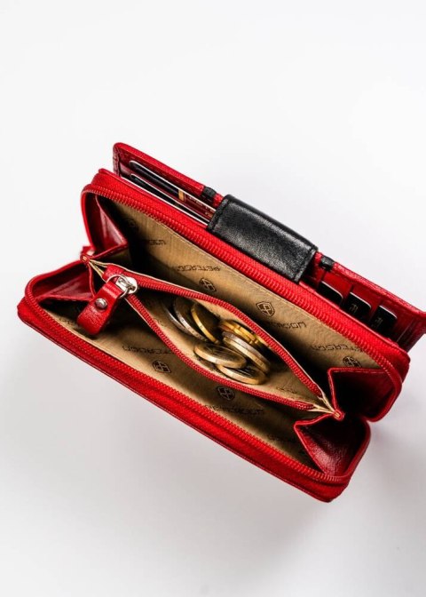 Skórzany portfel damski na zatrzask i suwak Lumarko!