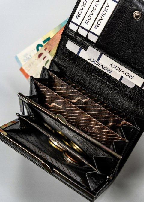 Skórzany, klasyczny portfel damski na zatrzask Lumarko!