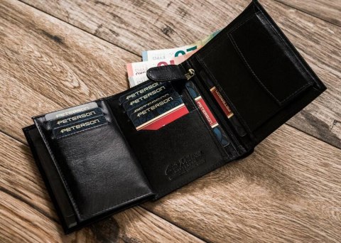 Czarny, pionowy portfel męski ze skóry naturalnej Lumarko!