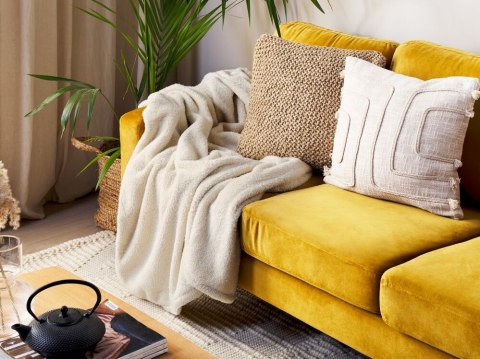 Koc 125 x 150 cm beżowy NAMDU