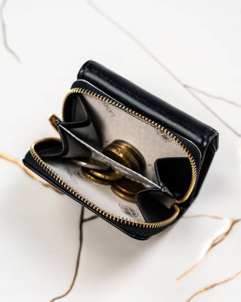 Mały portfel damski ze skóry ekologicznej Lumarko!