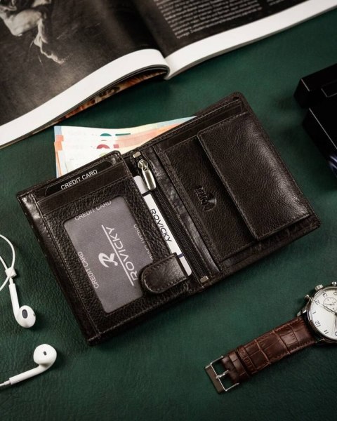 Pionowy portfel męski ze skóry naturalnej Lumarko!