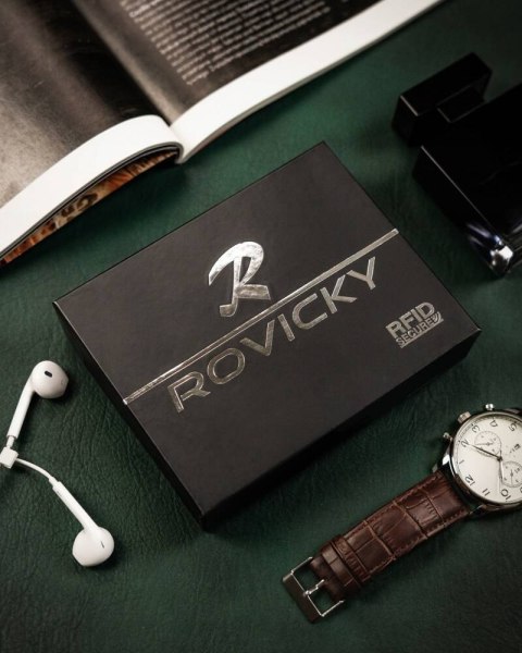 Pionowy portfel męski ze skóry naturalnej Lumarko!