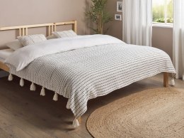 Narzuta na łóżko bawełniana 150 x 200 cm złamana biel MODAR Lumarko!