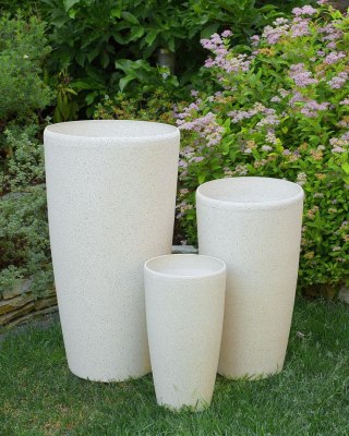 Zestaw 2 doniczek 23 x 23 x 42 cm beżowy ABDERA