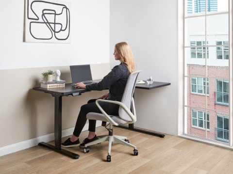 Biurko narożne prawe regulowane elektrycznie 160 x 59 cm czarne DESTINES