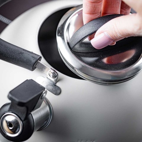 CZAJNIK 1,8L Z GWIZDKIEM KINGHOFF KH-1854 BEŻOWY Lumarko!