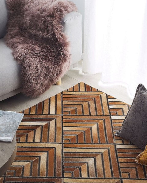 Dywan patchwork skórzany 140 x 200 cm brązowy TEKIR