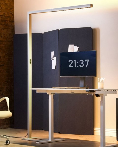 Lapmpa podłogowa LED MENSA Z czujnikiem ruchu Metal Srebrny