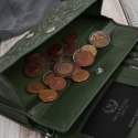 Ciemnozielony portfel damski skórzany w kwiaty duży poziomy Paolo Peruzzi AL-14-GB
