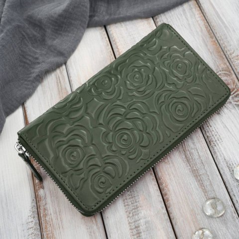 Ciemnozielony portfel damski skórzany z tłoczeniem kwiatowym RFID Paolo Peruzzi AL-13-GB