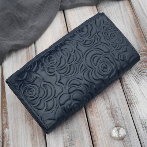 Duży portfel damski skórzany z tłoczeniem w kwiaty granatowy Paolo Peruzzi AL-14-NV