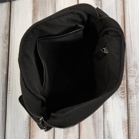 Listonoszka męska skórzana na ramię torba męska w kolorze czarnym Paolo Peruzzi AL-20-BL