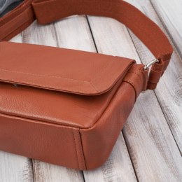 Torebka damska mała listonoszka skórzana na ramię koniakowa Paolo Peruzzi E-35-CG