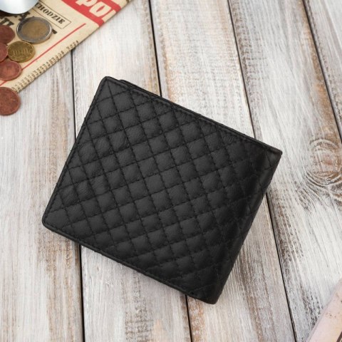 Męski portfel pikowany ze skóry naturalnej Paolo Peruzzi AV-06-BL