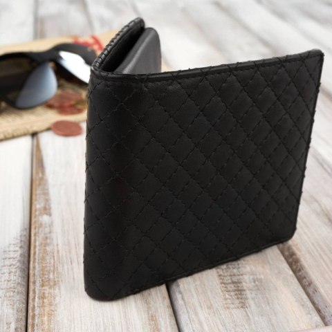 Męski portfel pikowany ze skóry naturalnej Paolo Peruzzi AV-06-BL