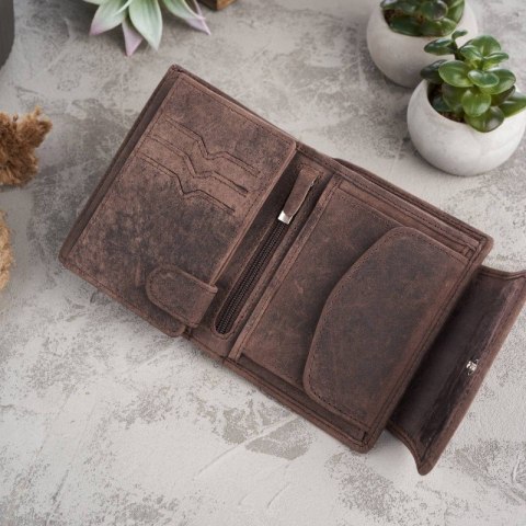 Damski brązowy skórzany portfel Paolo Peruzzi T-12-HBR