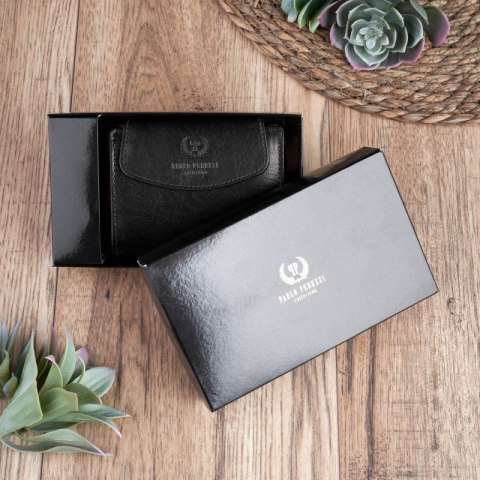 Czarny skórzany portfel damski Paolo Peruzzi T-12-BL