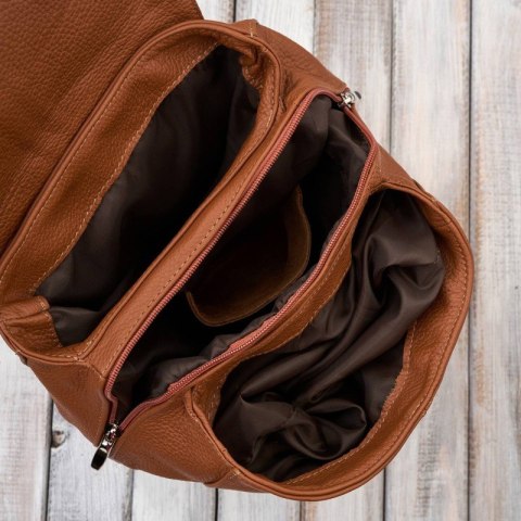 Plecaczek damski skórzany koniakowy mały plecak miejski Abruzzo ABR-42-CG