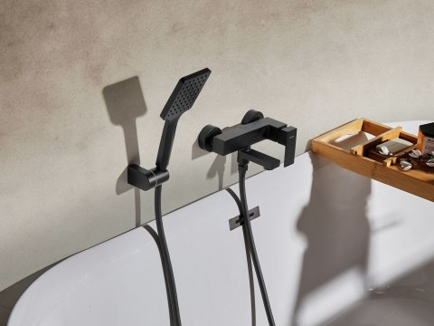 Bateria wannowo-prysznicowa BALNEARIO Czarny