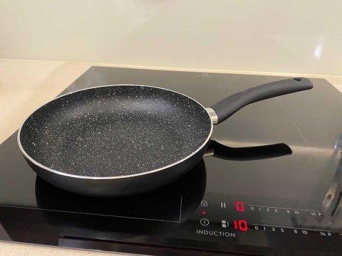  Patelnia Z Powłoką Marmurową Kinghoff Marmo 20cm Kh-3979 Lumarko!